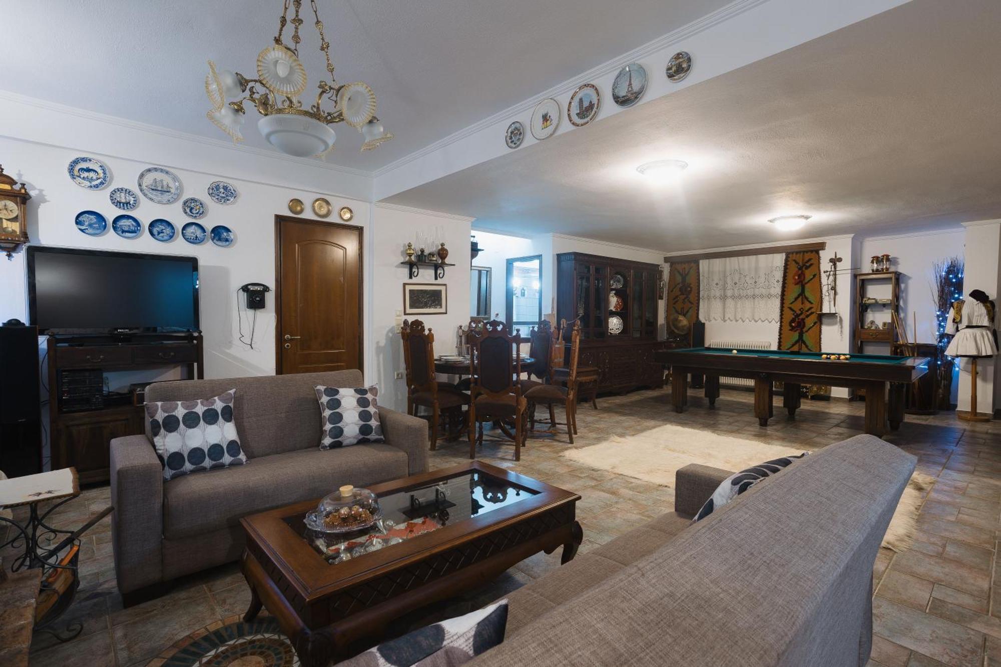 Billiard Home In Trikala Esterno foto